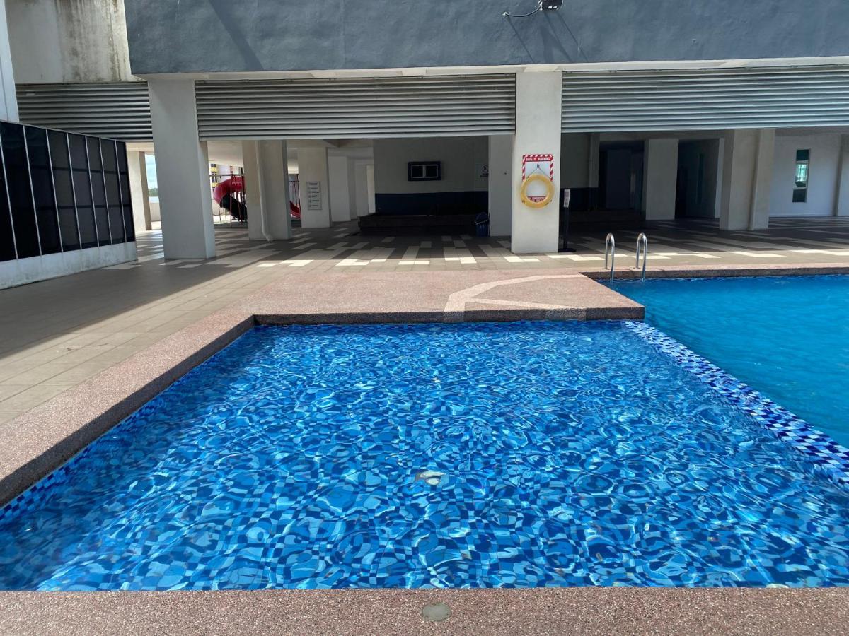 The Cotton Bleu Homestay Kuala Terengganu Eksteriør billede